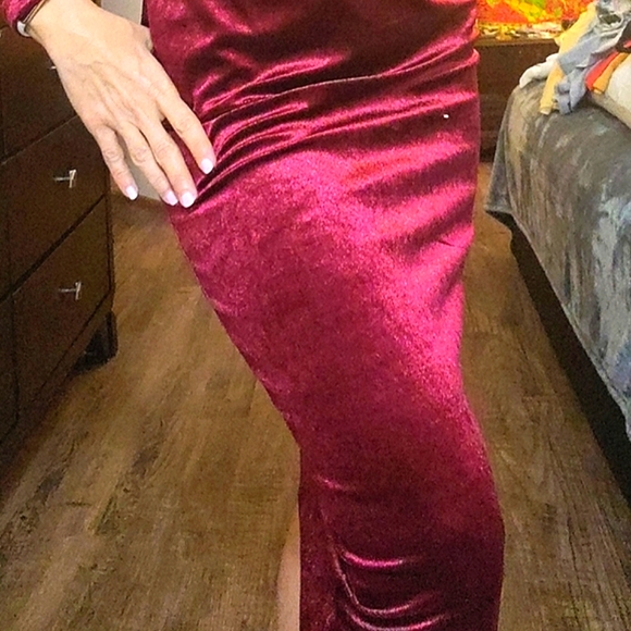 Long deep V Neck Vamp Red Sexy Velvet Dress XS - Picture 9 of 9